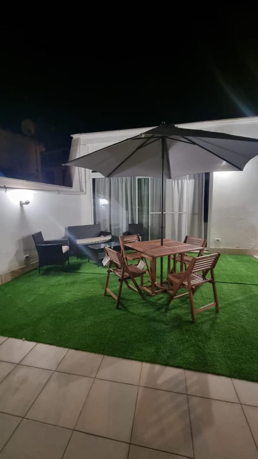 La Dea Busa Canosa di Puglia Luaran gambar